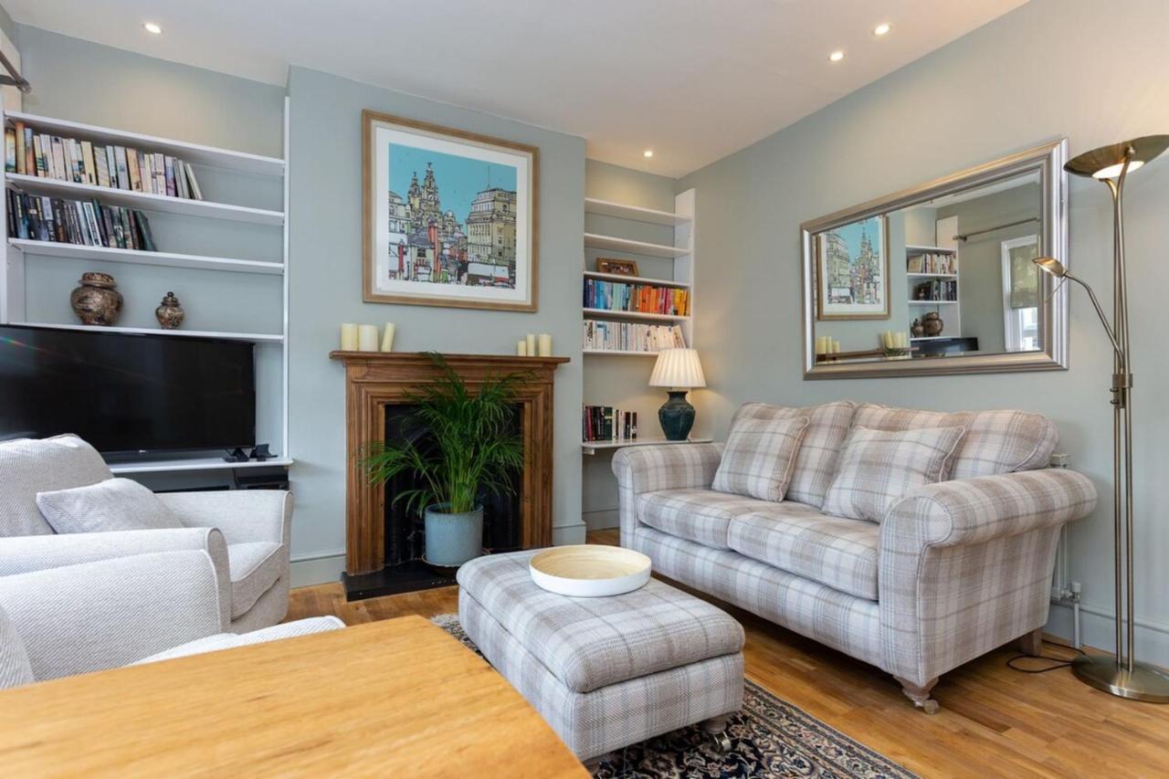 Quaint 2 Bedroom Flat - 9 Minutes Walk To Vauxhall Tube London Exterior photo