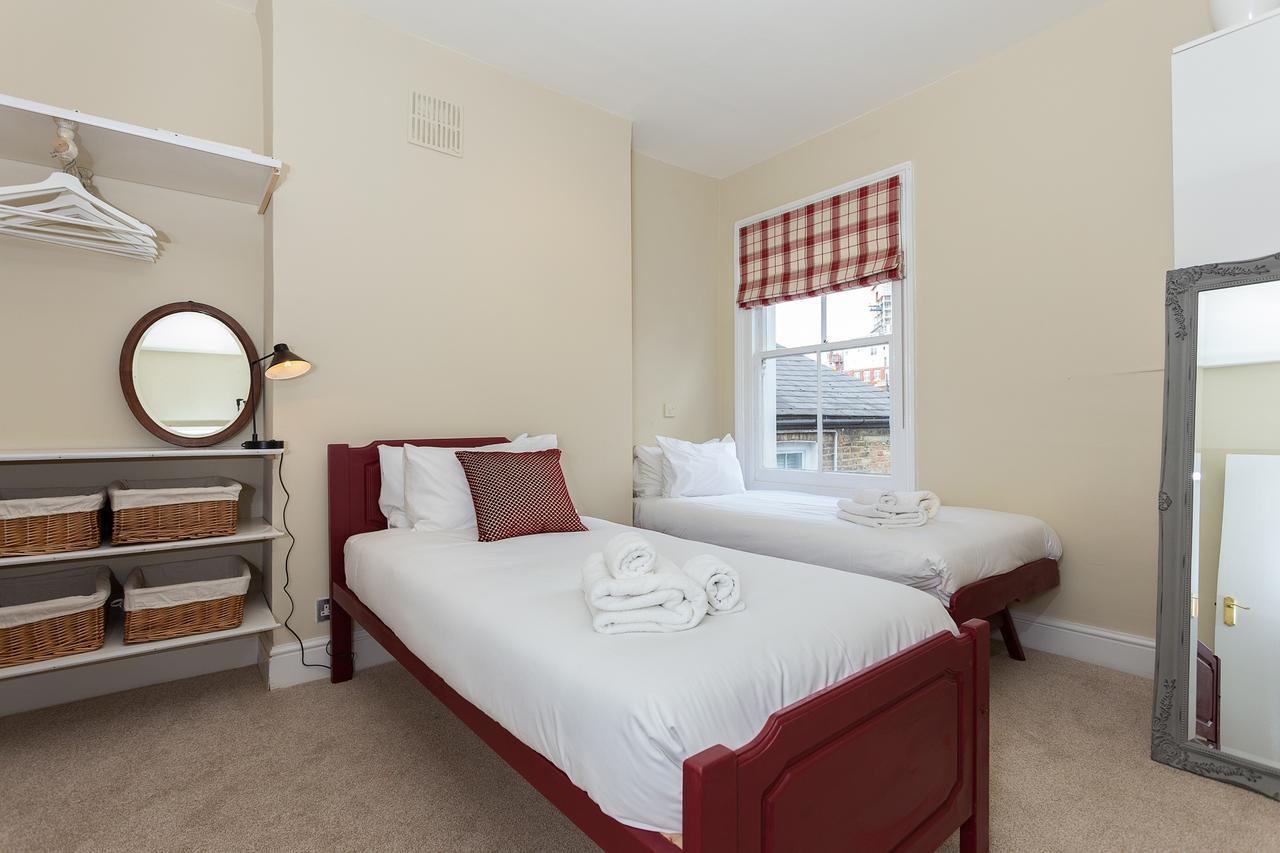 Quaint 2 Bedroom Flat - 9 Minutes Walk To Vauxhall Tube London Exterior photo